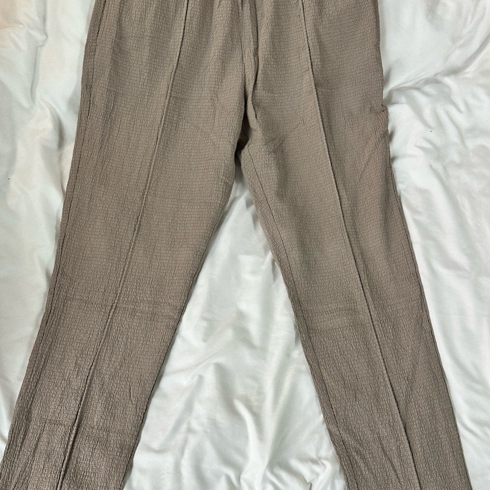 Manière de Voir Lightweight Textured Men’s Tan Pants